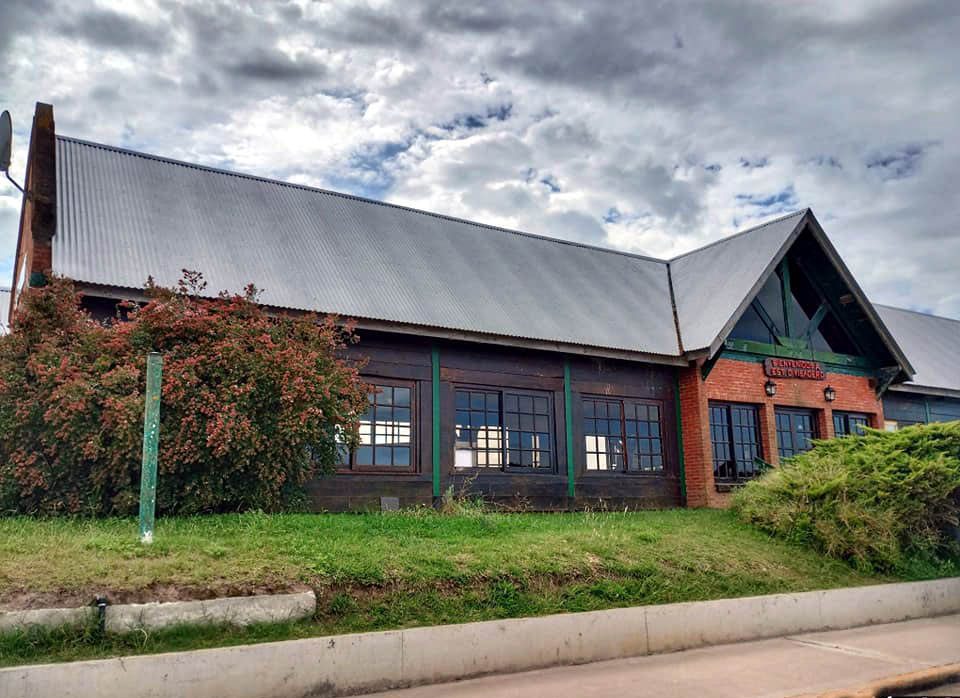 Estación de tren de Pinamar cerrada tras despidos de trabajadores ferroviarios por ajuste del gobierno nacional