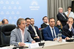 Presupuesto 2026: achicar el Estado para agrandar la ilusión | ensobrados