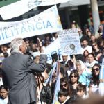Juan de Jesús en el acto por el 24 de marzo en Santa Teresita durante el Día de la Memoria en La Costa