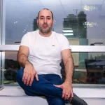 Fernando Cerimedo durante campaña digital con Javier Milei