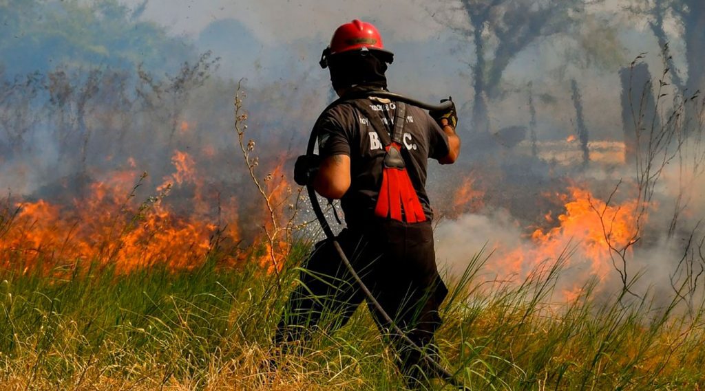 🔥 Héroes de Todos los Días: Homenaje a los Bomberos Voluntarios Argentinos