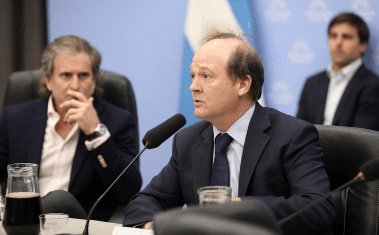 Zona Fría recortada: el gobierno congela los subsidios | ensobrados