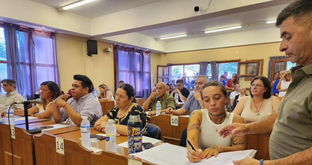 Presupuesto 2026 en Gesell: lo mandan otra vez | ensobrados