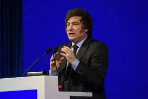 Milei, Israel y la tentación bélica | ensobrados