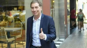 Santilli busca un frente PRO–LLA en Provincia: claves del acuerdo