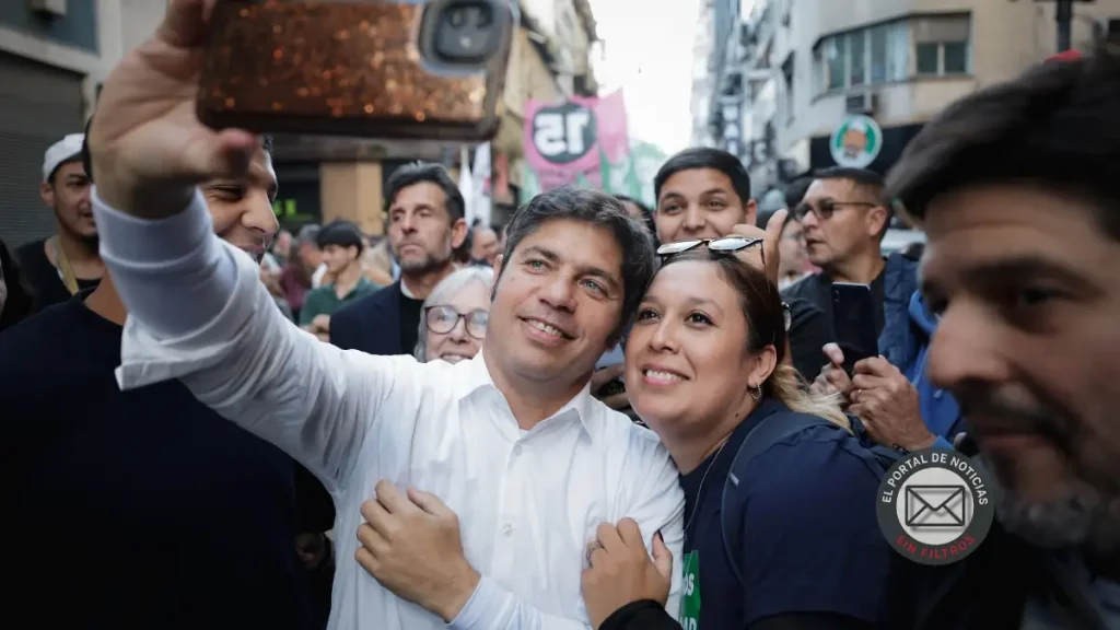 Axel Kicillof participó de la Marcha Federal Universitaria en CABA