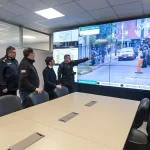 Kicillof supervisó un megaoperativo en Fuerte Apache y reavivó la pelea con Nación por los fondos Kicillof supervisó un megaoperativo en Fuerte Apache y reavivó la pelea con Nación por los fondos