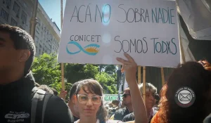 Despidos en el CONICET: análisis del ajuste científico en Argentina
