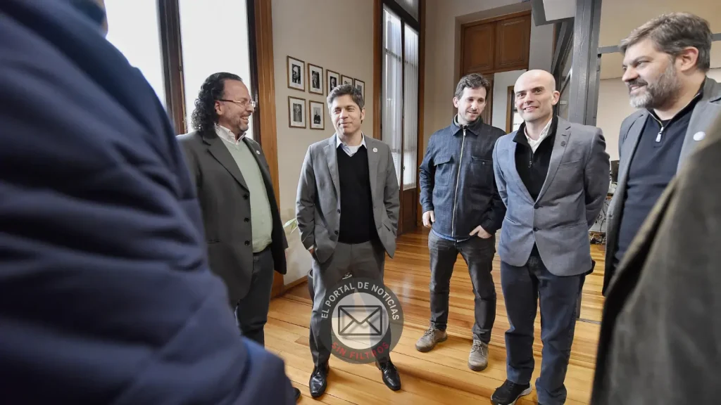 Kicillof en Uruguay: acuerdos de ciencia y producción y críticas a Milei