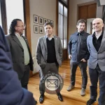 Kicillof en Uruguay: acuerdos de ciencia y producción y críticas a Milei