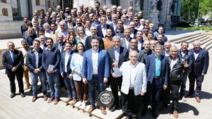 Reelección de intendentes: evalúan una vía judicial en PBA